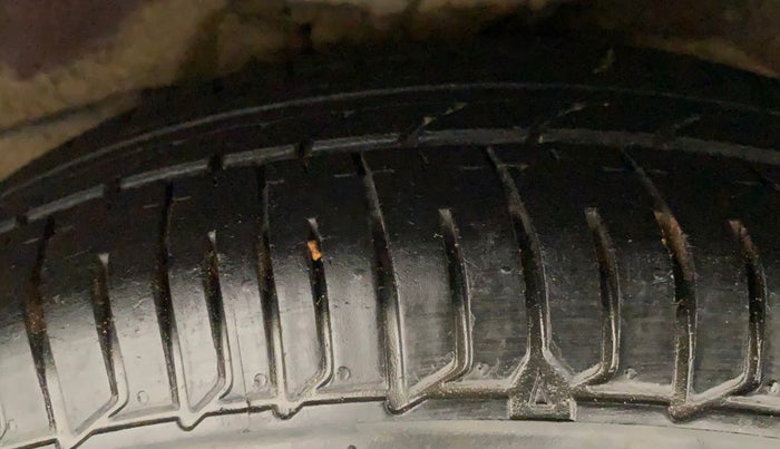 2011 Hyundai i10 SPORTZ 1.2 AT, Petrol, Automatic, 62,021 km, Left Rear Tyre Tread