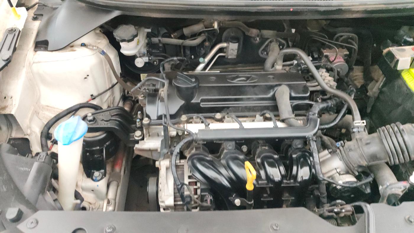 2017 Hyundai i20 Active 1.2 SX, Petrol, Manual, 58,995 km, Engine View - Right