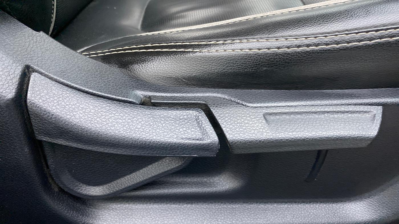 2019 KIA SELTOS HTK PLUS 1.5 DIESEL, Diesel, Manual, 57,105 km, Driver Side Adjustment Panel