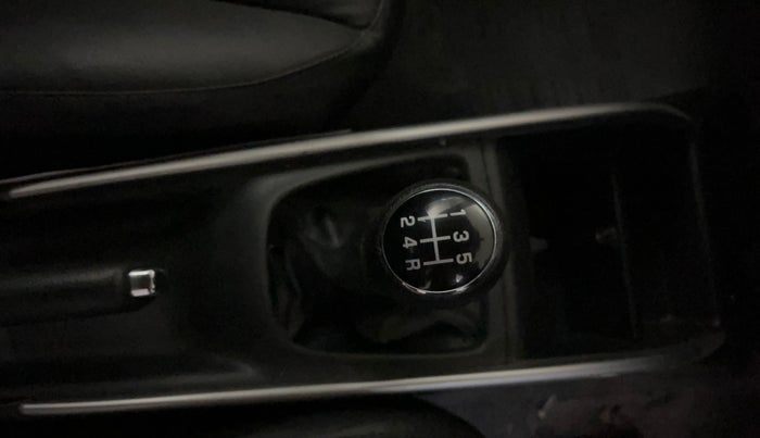 2016 Maruti Baleno DELTA PETROL 1.2, Petrol, Manual, 47,901 km, Gear Lever