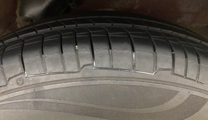 2013 Hyundai i10 SPORTZ 1.2 AT, Petrol, Automatic, 74,443 km, Left Rear Tyre Tread