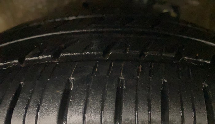 2014 Maruti Celerio VXI AMT, Petrol, Automatic, 48,925 km, Left Front Tyre Tread