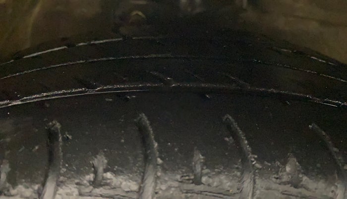 2014 Maruti Celerio VXI AMT, Petrol, Automatic, 48,925 km, Right Front Tyre Tread