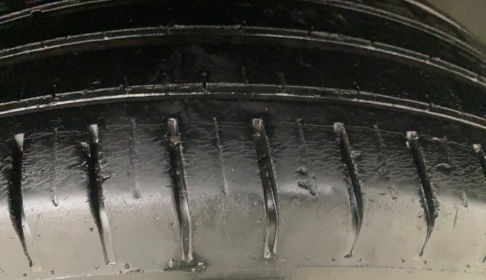 2022 Tata PUNCH ACCOMPLISHED MT, Petrol, Manual, 50,096 km, Left Rear Tyre Tread