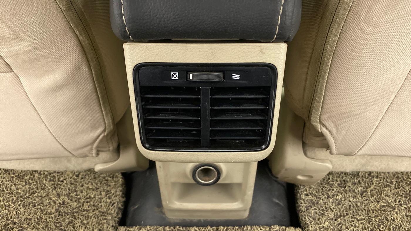 2017 Maruti Ciaz VDI+ SHVS, Diesel, Manual, 1,29,426 km, Rear AC Vents