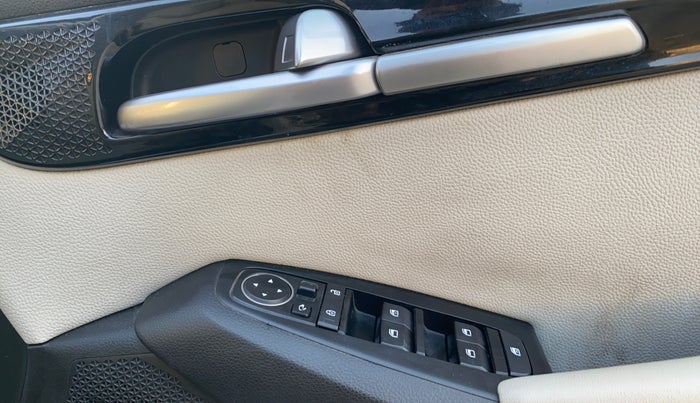 2021 KIA SELTOS HTX 1.5 PETROL, Petrol, Manual, 79,510 km, Driver Side Door Panels Control