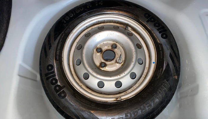 2014 Maruti Swift Dzire LXI, Petrol, Manual, 69,905 km, Spare Tyre