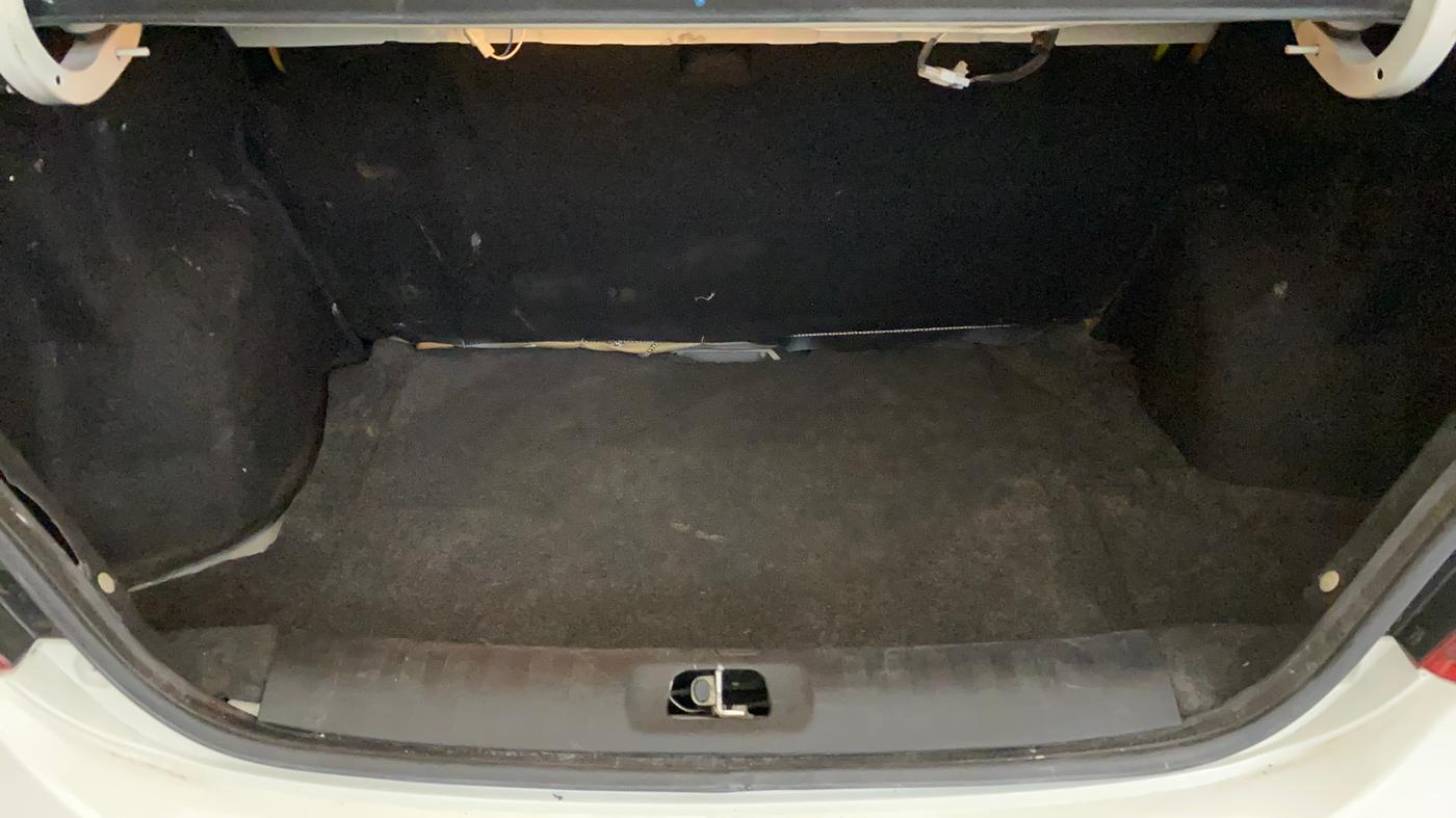 2014 Maruti Swift Dzire LXI, Petrol, Manual, 70,007 km, Boot Inside