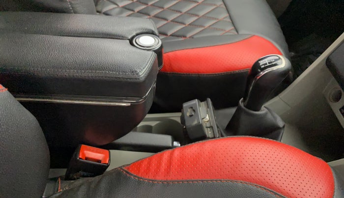 2016 Tata Tiago XT PETROL, Petrol, Manual, 67,045 km, Gear Lever