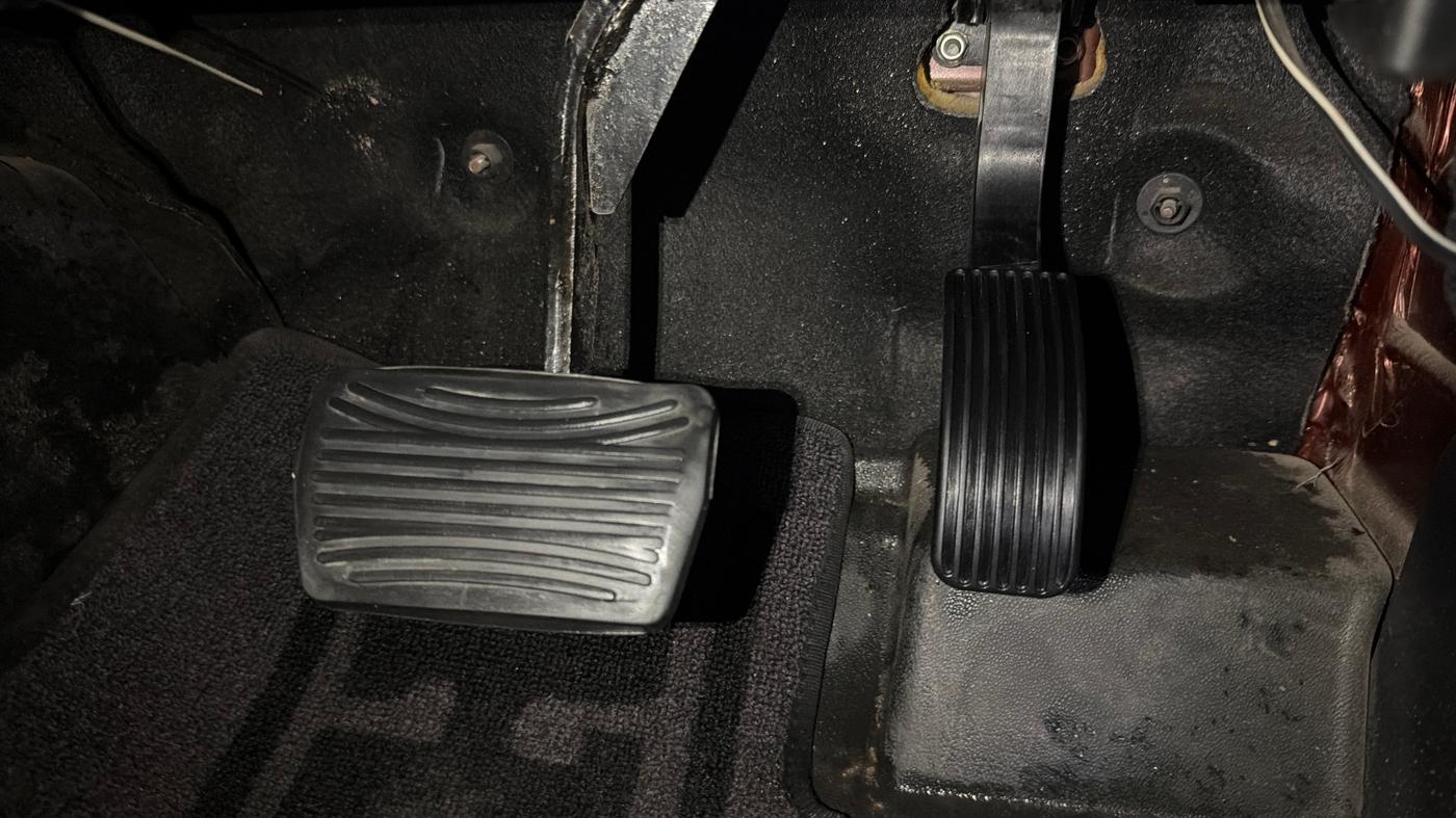 2021 Mahindra Thar LX  P 4WD AT CONVERTIBLE, Petrol, Automatic, 38,758 km, Pedals