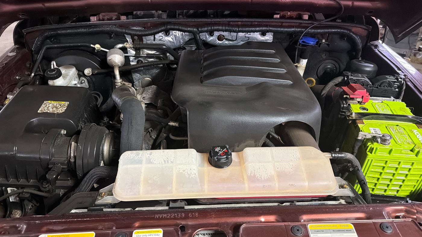 2021 Mahindra Thar LX  P 4WD AT CONVERTIBLE, Petrol, Automatic, 38,758 km, Engine View