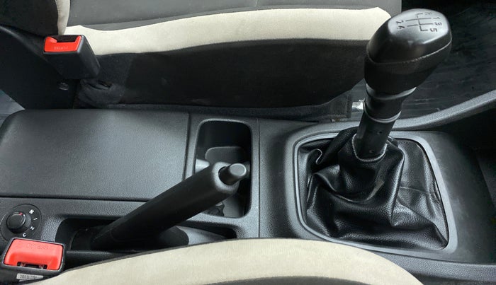 2019 Renault TRIBER 1.0 RXL PETROL, Petrol, Manual, 4,277 km, Gear Lever
