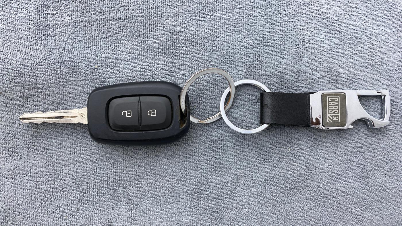 2019 Renault TRIBER 1.0 RXL PETROL, Petrol, Manual, 4,277 km, Key Close Up