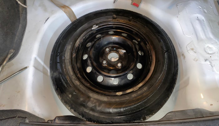 2014 Maruti Swift Dzire VDI, Diesel, Manual, 91,924 km, Spare Tyre