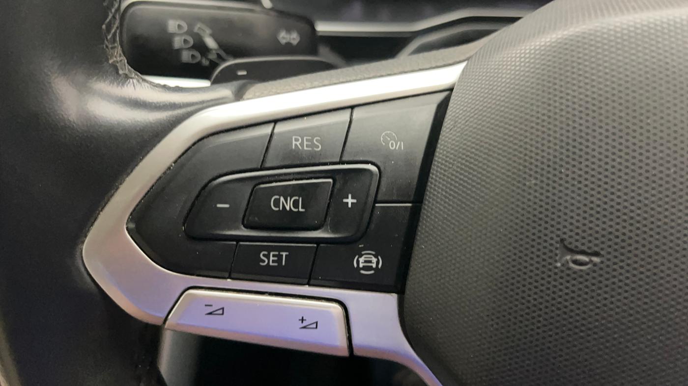 2023 Volkswagen VIRTUS TOPLINE TSI 1.0 AT, Petrol, Automatic, 46,529 km, Adaptive Cruise Control