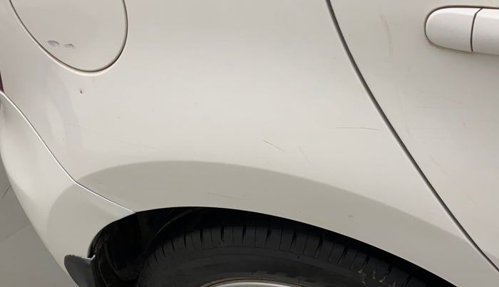 2013 Volkswagen Polo HIGHLINE1.2L, Petrol, Manual, 72,391 km, Right quarter panel - Minor scratches