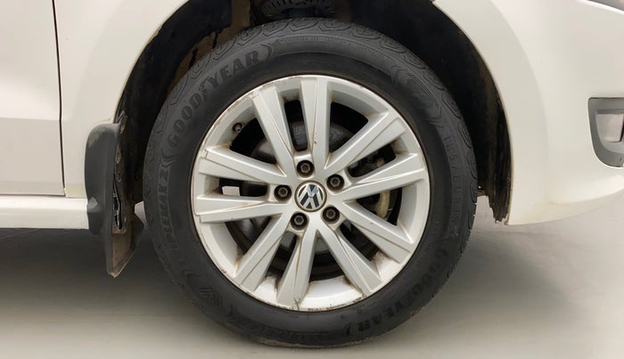 2013 Volkswagen Polo HIGHLINE1.2L, Petrol, Manual, 72,391 km, Right Front Wheel