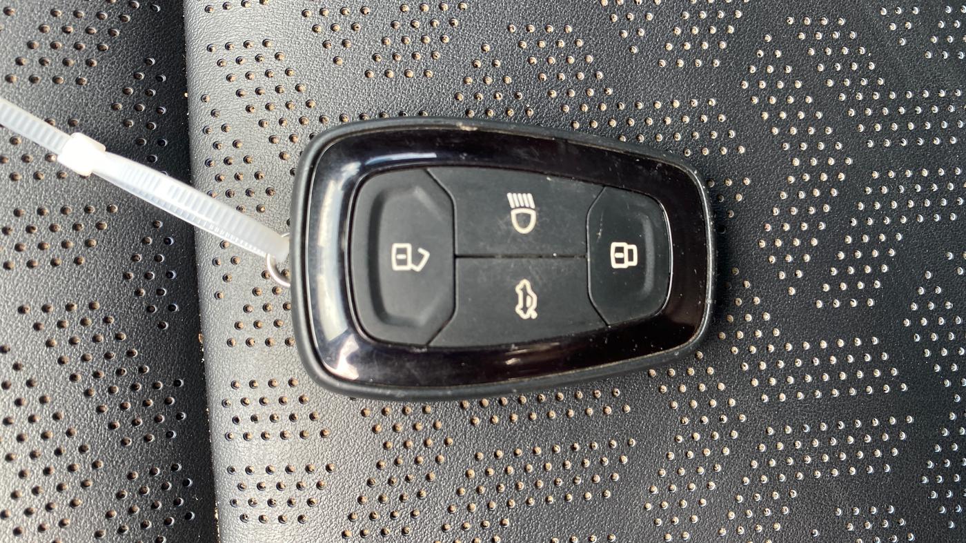 2022 Tata Safari XZA PLUS, Diesel, Automatic, 93,967 km, Key Close Up