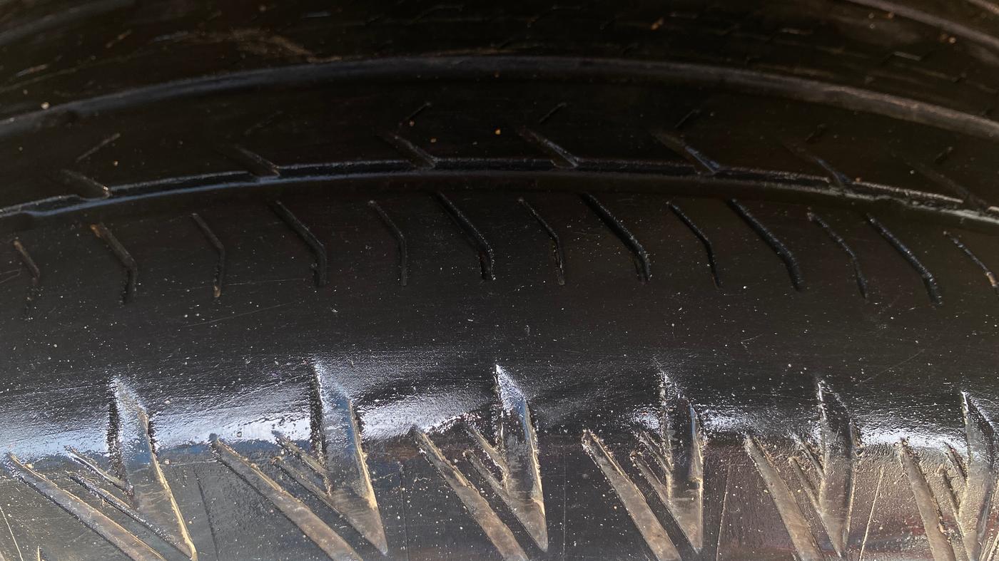 2022 Tata Safari XZA PLUS, Diesel, Automatic, 93,967 km, Left Front Tyre Tread