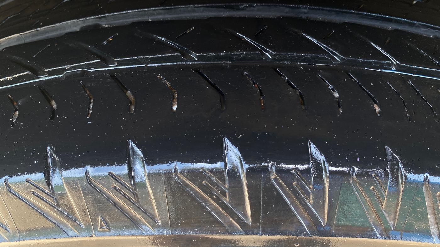 2022 Tata Safari XZA PLUS, Diesel, Automatic, 93,967 km, Right Rear Tyre Tread