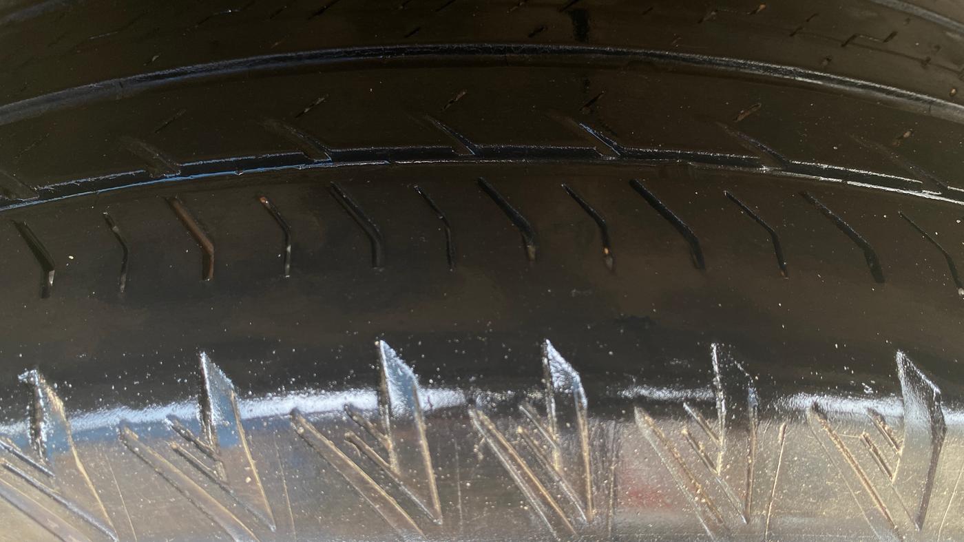 2022 Tata Safari XZA PLUS, Diesel, Automatic, 93,967 km, Left Rear Tyre Tread