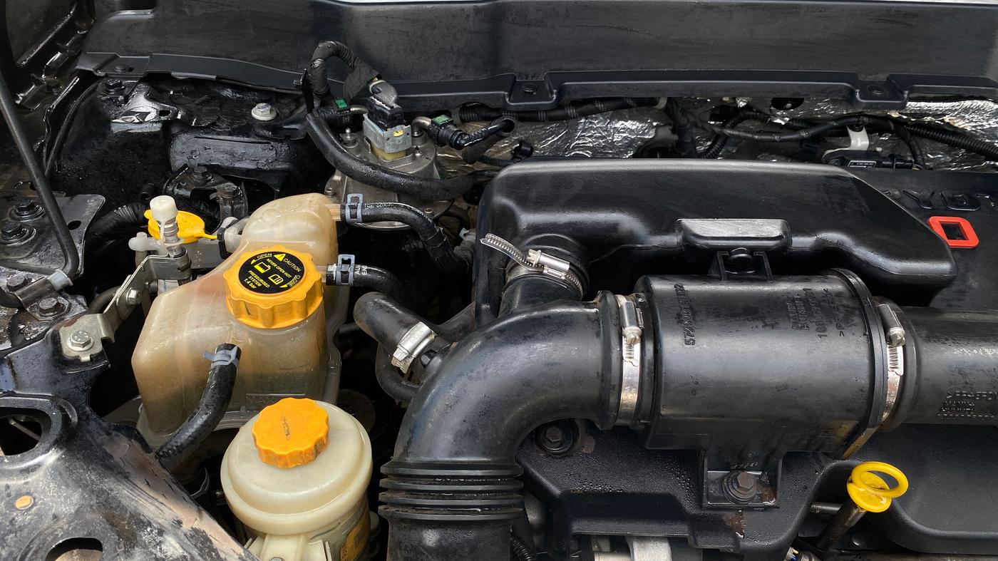 2022 Tata Safari XZA PLUS, Diesel, Automatic, 93,967 km, Engine View - Right