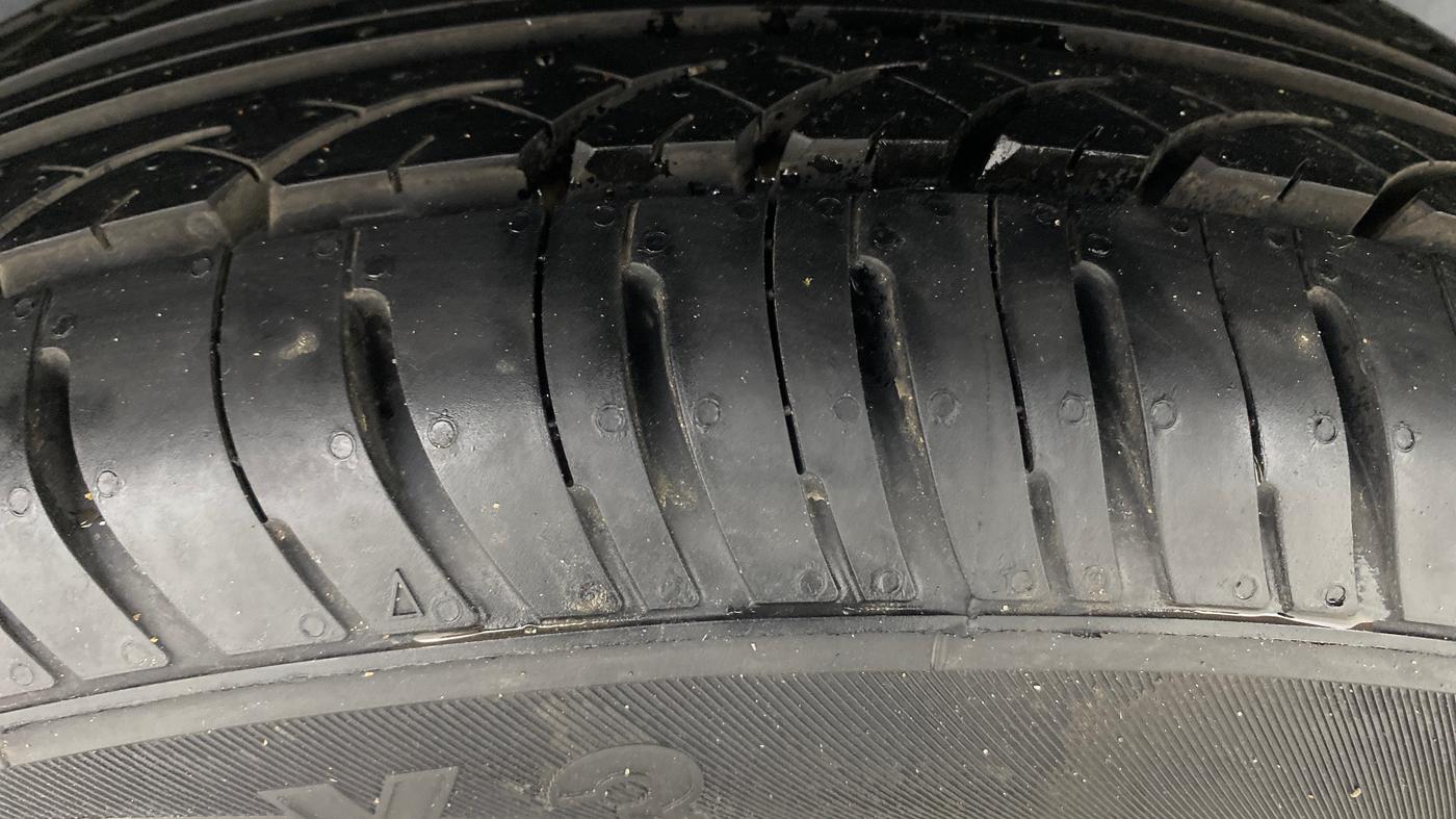 2019 Volkswagen Ameo TRENDLINE 1.0L, Petrol, Manual, 43,559 km, Right Rear Tyre Tread