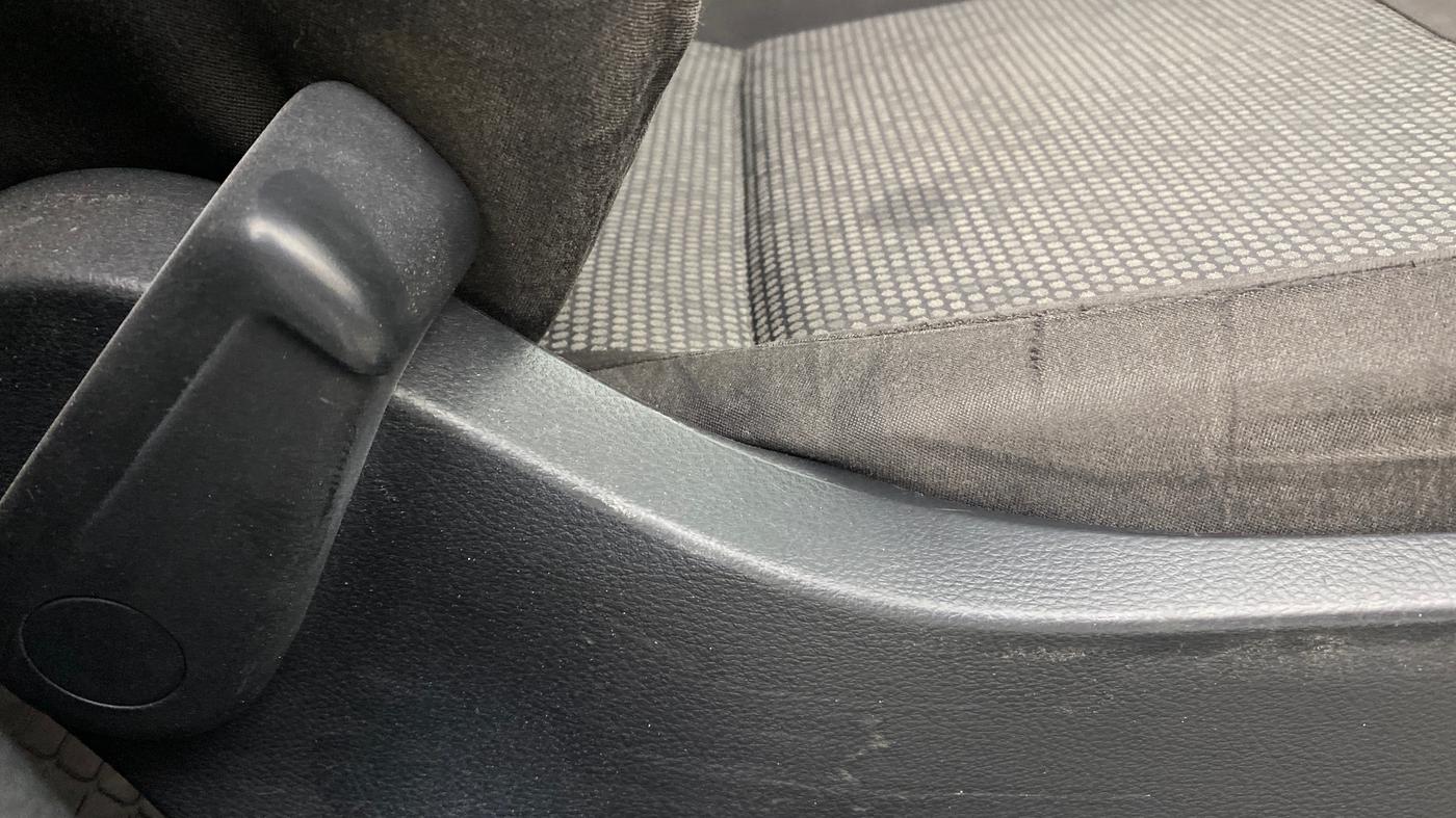 2019 Volkswagen Ameo TRENDLINE 1.0L, Petrol, Manual, 43,559 km, Driver Side Adjustment Panel