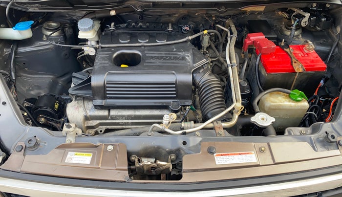 2016 Maruti Wagon R 1.0 VXI, Petrol, Manual, 1,13,290 km, Engine View