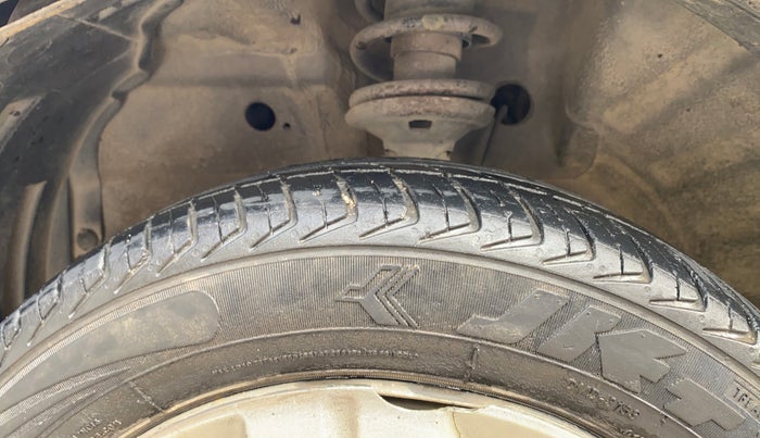 2016 Maruti Wagon R 1.0 VXI, Petrol, Manual, 1,13,290 km, Left Front Tyre Tread