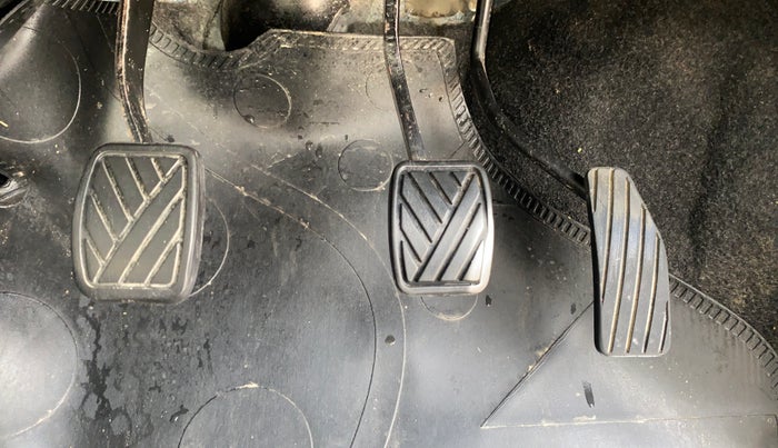 2016 Maruti Wagon R 1.0 VXI, Petrol, Manual, 1,13,290 km, Pedals