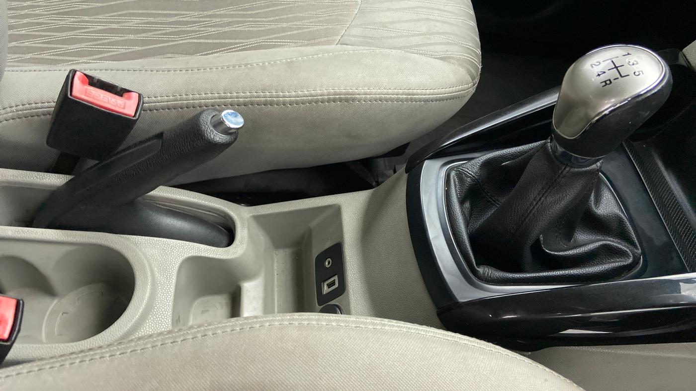 2013 Ford Ecosport 1.0 ECOBOOST TITANIUM, Petrol, Manual, 38,409 km, Gear Lever