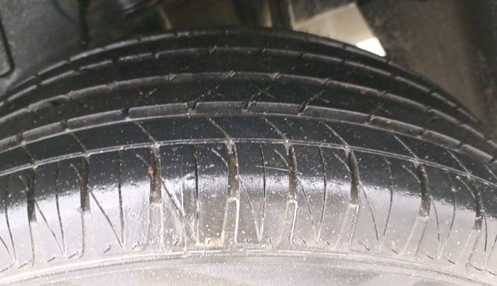 2023 Tata NEXON XZA PLUS LUX SUNROOF DARK DIESEL, Diesel, Automatic, 63,352 km, Left Rear Tyre Tread