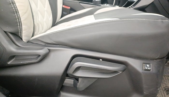 2023 Tata NEXON XZA PLUS LUX SUNROOF DARK DIESEL, Diesel, Automatic, 63,352 km, Driver Side Adjustment Panel