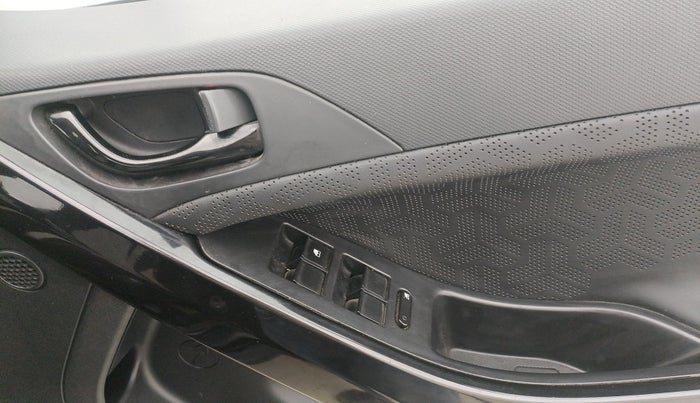 2023 Tata NEXON XZA PLUS LUX SUNROOF DARK DIESEL, Diesel, Automatic, 63,352 km, Driver Side Door Panels Control