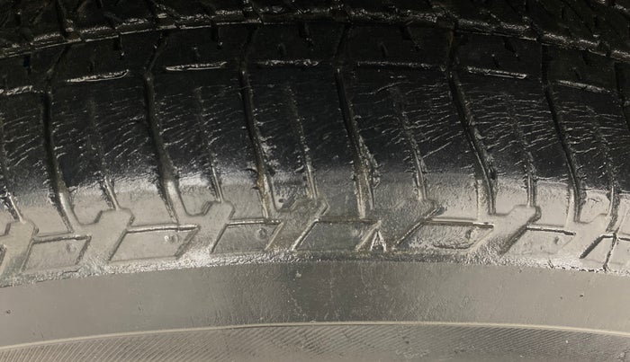 2017 Mahindra XUV500 W9 AT, Diesel, Automatic, 49,973 km, Left Front Tyre Tread