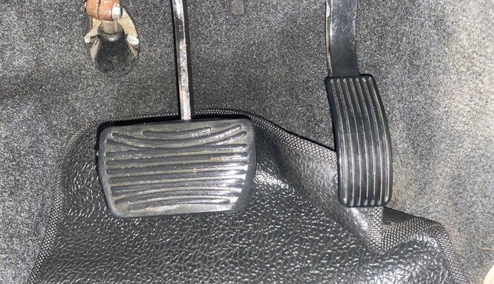 2017 Mahindra XUV500 W9 AT, Diesel, Automatic, 49,973 km, Pedals