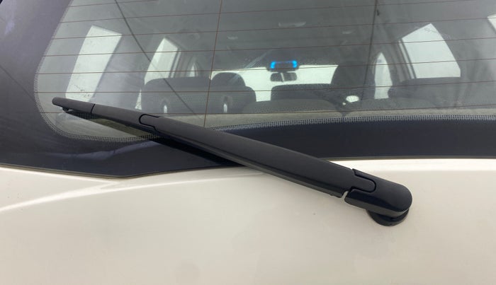 2017 Mahindra XUV500 W9 AT, Diesel, Automatic, 49,973 km, Rear Wiper