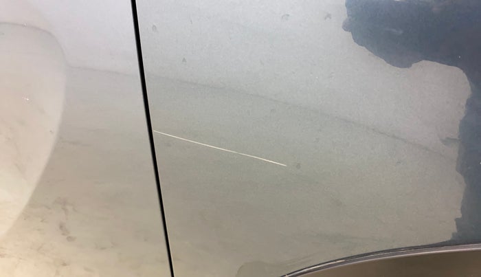 2021 Mahindra MARAZZO M 6 + 7 STR, Diesel, Manual, 15,831 km, Right fender - Minor scratches