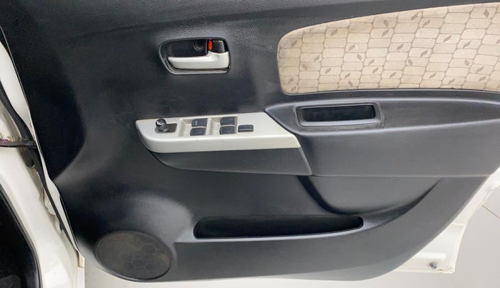 2013 Maruti Wagon R 1.0 VXI, Petrol, Manual, 85,375 km, Driver Side Door Panels Control