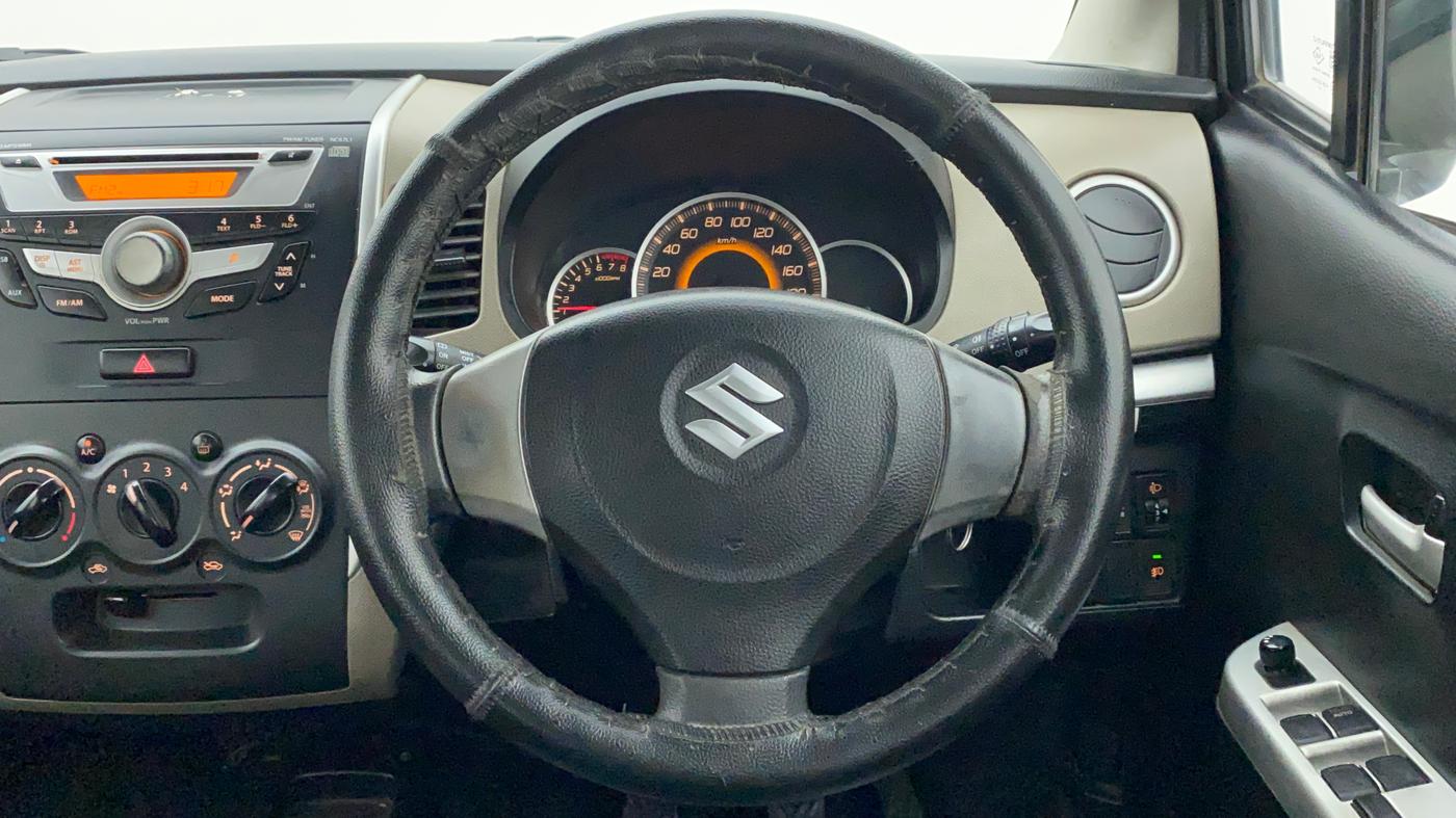 2013 Maruti Wagon R 1.0 VXI, Petrol, Manual, 85,375 km, Steering Wheel Close Up