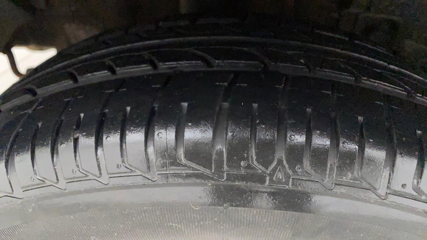 2018 Tata TIGOR XZ (O) DIESEL, Diesel, Manual, 28,349 km, Right Rear Tyre Tread