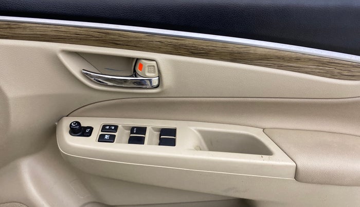 2020 Maruti Ciaz ALPHA 1.5 SHVS PETROL, Petrol, Manual, 40,659 km, Driver Side Door Panels Control