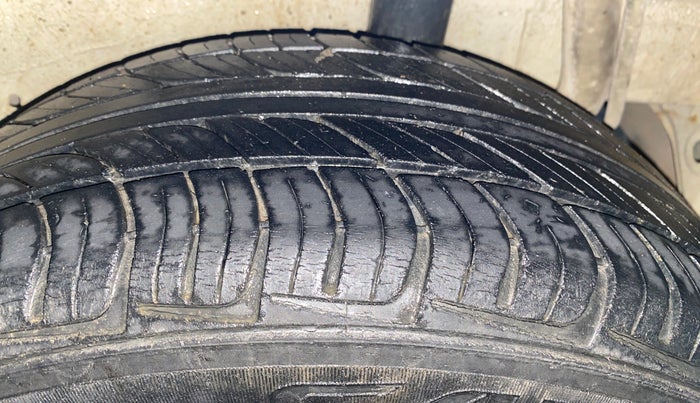 2016 Maruti Celerio ZXI AMT, Petrol, Automatic, 37,783 km, Left Rear Tyre Tread