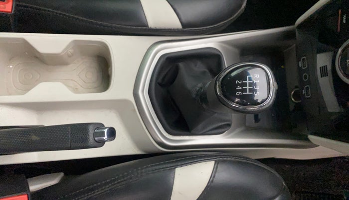 2022 Mahindra XUV300 W8 (O) 1.5 DIESEL, Diesel, Manual, 78,278 km, Gear Lever