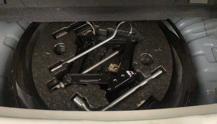 2022 Mahindra XUV300 W8 (O) 1.5 DIESEL, Diesel, Manual, 78,278 km, Spare Tyre