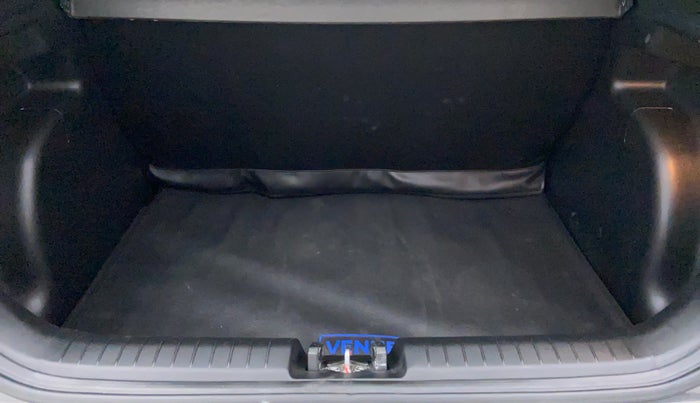 2021 Hyundai VENUE 1.0 TURBO GDI SX+ AT, Petrol, Automatic, 8,137 km, Boot Inside