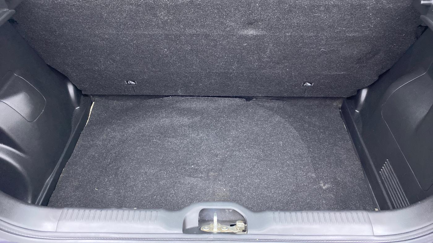 2018 Maruti Swift LXI D, Petrol, Manual, 25,822 km, Boot Inside