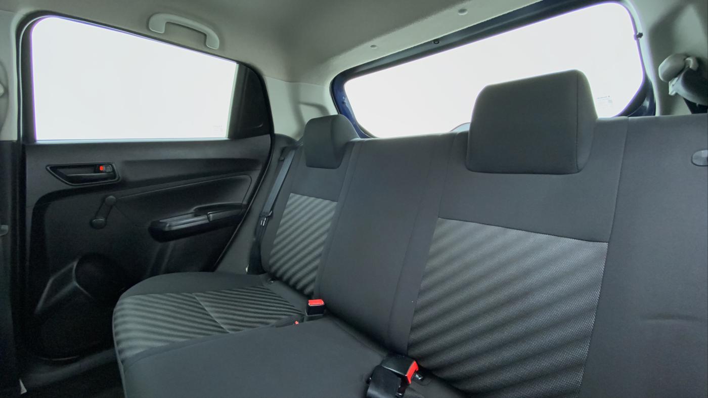 2018 Maruti Swift LXI D, Petrol, Manual, 25,822 km, Right Side Rear Door Cabin