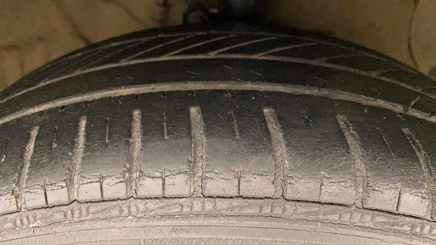 2014 Hyundai Grand i10 ASTA AT 1.2 KAPPA VTVT, Petrol, Automatic, 52,129 km, Right Front Tyre Tread